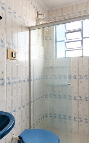 Casa para alugar com 200m², 3 quartos e 3 vagas Casa para alugar com 200m², 3 quartos e 3 vagasBanheiro social