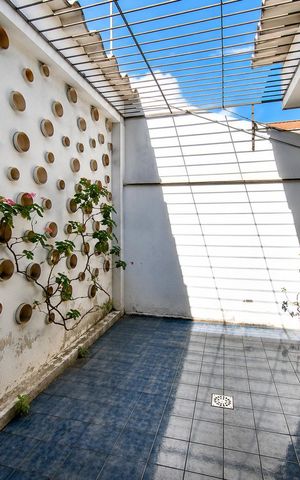 Casa para alugar com 200m², 3 quartos e 3 vagas Casa para alugar com 200m², 3 quartos e 3 vagasÁrea comum