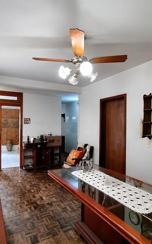 Casa para alugar com 200m², 3 quartos e 3 vagas Casa para alugar com 200m², 3 quartos e 3 vagasSala