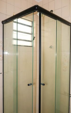Casa para alugar com 90m², 1 quarto e 2 vagas Casa para alugar com 90m², 1 quarto e 2 vagasBanheiro social