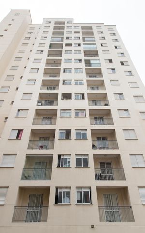 Apartamento para alugar com 50m², 2 quartos e 1 vaga Apartamento para alugar com 50m², 2 quartos e 1 vagaFachada