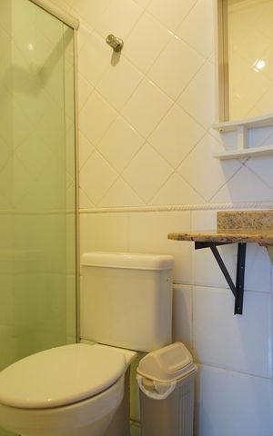 Apartamento à venda com 69m², 2 quartos e 1 vagaBanheiro Corredor