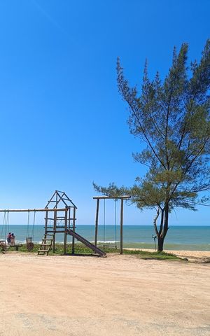Casa para alugar com 250m², 3 quartos e 2 vagas Casa para alugar com 250m², 3 quartos e 2 vagasPRAIA PERTO