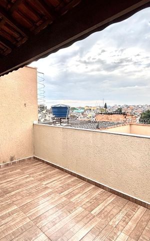 Casa à venda com 120m², 2 quartos e 1 vaga Casa à venda com 120m², 2 quartos e 1 vagaVaranda