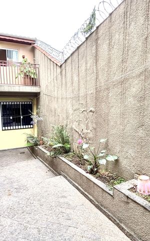 Casa à venda com 120m², 2 quartos e 1 vaga Casa à venda com 120m², 2 quartos e 1 vagaQuintal