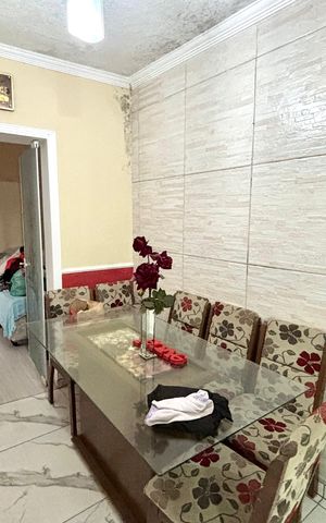 Casa à venda com 120m², 2 quartos e 1 vaga Casa à venda com 120m², 2 quartos e 1 vagaSala de jantar