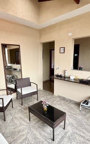 Casa à venda com 120m², 2 quartos e 1 vaga Casa à venda com 120m², 2 quartos e 1 vagaÁrea comum