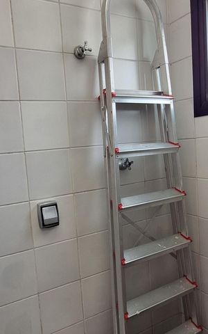 Apartamento à venda com 156m², 3 quartos e 2 vagas Apartamento à venda com 156m², 3 quartos e 2 vagasBanheiro de serviço