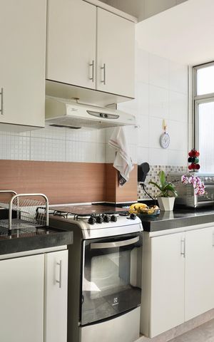Apartamento à venda com 70m², 2 quartos e 1 vaga Apartamento à venda com 70m², 2 quartos e 1 vagaCozinha e Área de Serviço