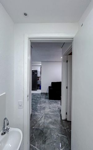 Apartamento à venda com 42m², 2 quartos e sem vagaBanheiro