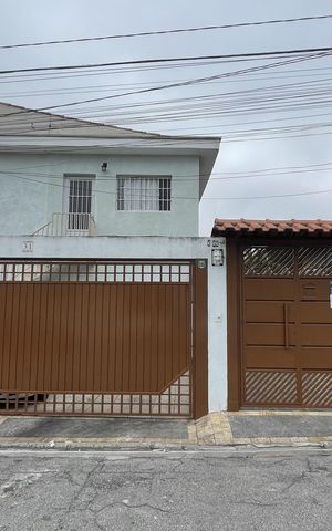 Casa à venda com 120m², 1 quarto e 2 vagasFachada+Placa 