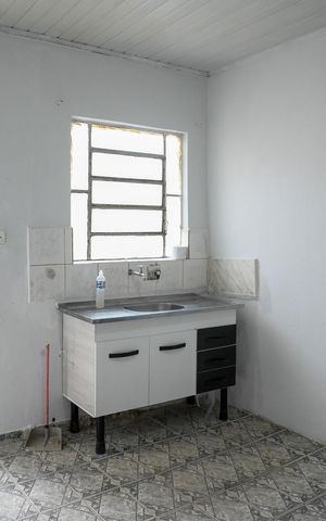 Casa à venda com 88m², 3 quartos e sem vaga Casa à venda com 88m², 3 quartos e sem vagaSala/Cozinha
