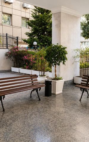 Apartamento para alugar com 105m², 3 quartos e 1 vaga Apartamento para alugar com 105m², 3 quartos e 1 vagaÁrea Comum