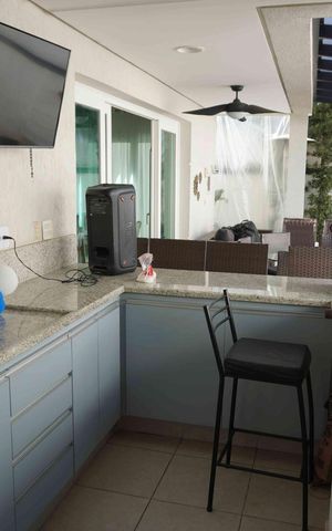 Casa de condomínio à venda com 350m², 3 quartos e 6 vagasÁrea gourmet
