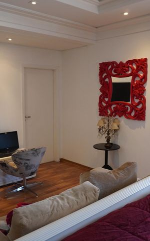 Casa de condomínio à venda com 350m², 3 quartos e 6 vagasSuite 3