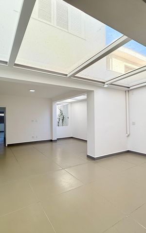 Casa para alugar com 263m², 4 quartos e 2 vagas Casa para alugar com 263m², 4 quartos e 2 vagasCopa