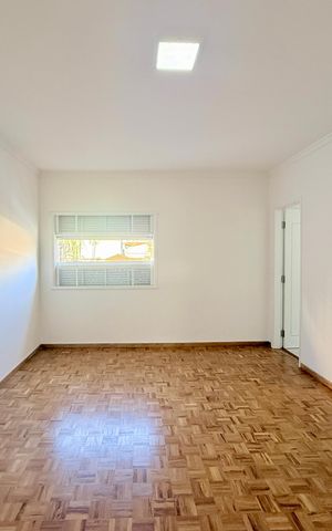 Casa para alugar com 263m², 4 quartos e 2 vagas Casa para alugar com 263m², 4 quartos e 2 vagasSuíte