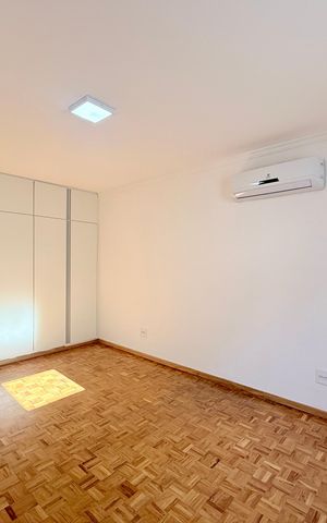 Casa para alugar com 263m², 4 quartos e 2 vagas Casa para alugar com 263m², 4 quartos e 2 vagasQuarto 3