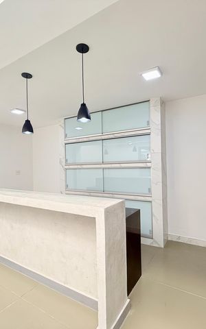 Casa para alugar com 263m², 4 quartos e 2 vagas Casa para alugar com 263m², 4 quartos e 2 vagasCozinha