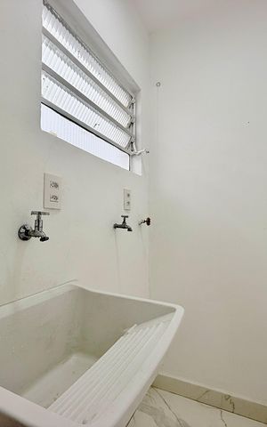 Casa para alugar com 263m², 4 quartos e 2 vagas Casa para alugar com 263m², 4 quartos e 2 vagasÁrea de Serviço