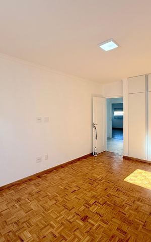 Casa para alugar com 263m², 4 quartos e 2 vagas Casa para alugar com 263m², 4 quartos e 2 vagasQuarto 3