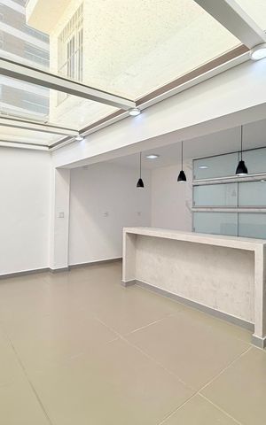 Casa para alugar com 263m², 4 quartos e 2 vagas Casa para alugar com 263m², 4 quartos e 2 vagasCopa