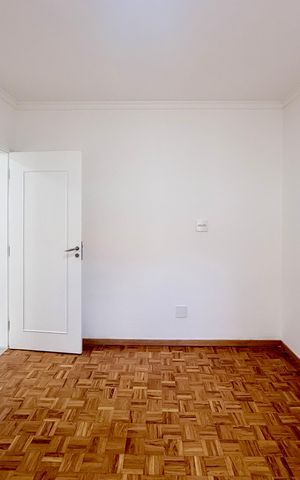 Casa para alugar com 263m², 4 quartos e 2 vagas Casa para alugar com 263m², 4 quartos e 2 vagasQuarto 2