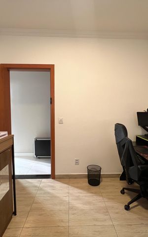 Apartamento à venda com 220m², 3 quartos e 2 vagas Apartamento à venda com 220m², 3 quartos e 2 vagasQuarto 2