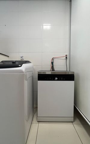 Apartamento à venda com 220m², 3 quartos e 2 vagas Apartamento à venda com 220m², 3 quartos e 2 vagasÁrea de Serviço