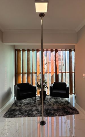Apartamento à venda com 220m², 3 quartos e 2 vagas Apartamento à venda com 220m², 3 quartos e 2 vagasSala