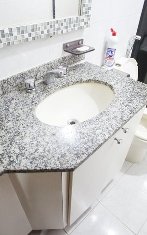 Apartamento à venda com 87m², 3 quartos e 2 vagasBanheiro da Suíte