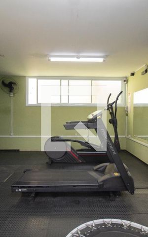 Apartamento à venda com 44m², 2 quartos e 1 vaga Apartamento à venda com 44m², 2 quartos e 1 vagaAcademia