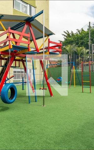 Apartamento à venda com 44m², 2 quartos e 1 vaga Apartamento à venda com 44m², 2 quartos e 1 vagaPlayground