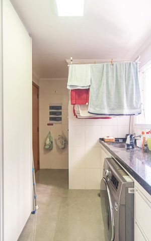 Apartamento à venda com 126m², 3 quartos e 3 vagas Apartamento à venda com 126m², 3 quartos e 3 vagasÁrea de Serviço
