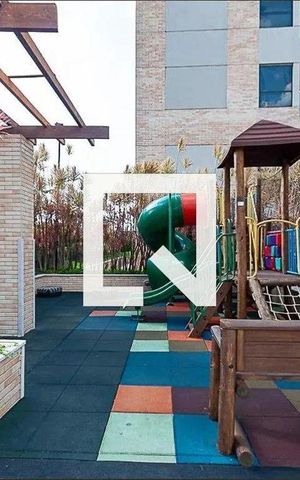Apartamento para alugar com 70m², 2 quartos e 1 vaga Apartamento para alugar com 70m², 2 quartos e 1 vagaÁrea comum - Playground
