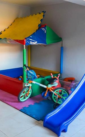 Casa à venda com 600m², 4 quartos e 4 vagas Casa à venda com 600m², 4 quartos e 4 vagasSala de Jogos