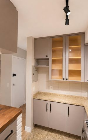 Apartamento à venda com 70m², 1 quarto e 2 vagas Apartamento à venda com 70m², 1 quarto e 2 vagasCozinha