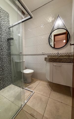 Casa de condomínio à venda com 110m², 3 quartos e 2 vagas Casa de condomínio à venda com 110m², 3 quartos e 2 vagasBanheiro