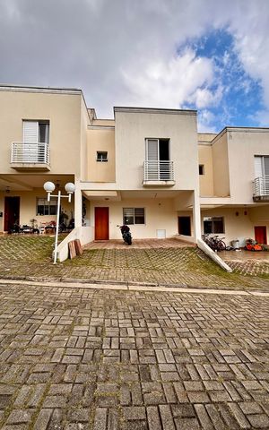Casa de condomínio à venda com 110m², 3 quartos e 2 vagas Casa de condomínio à venda com 110m², 3 quartos e 2 vagasFachada