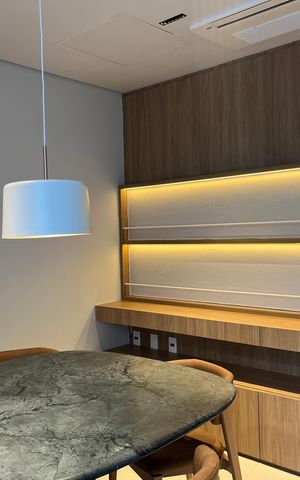 Apartamento à venda com 182m², 3 quartos e 3 vagas Apartamento à venda com 182m², 3 quartos e 3 vagasCoworking