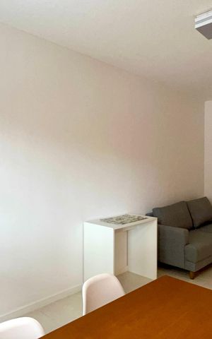 Apartamento para alugar com 71m², 2 quartos e 1 vaga Apartamento para alugar com 71m², 2 quartos e 1 vagaSala