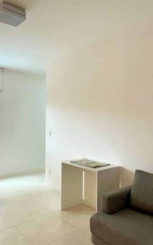 Apartamento para alugar com 71m², 2 quartos e 1 vaga Apartamento para alugar com 71m², 2 quartos e 1 vagaSala