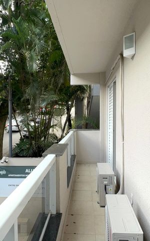 Apartamento para alugar com 71m², 2 quartos e sem vaga Apartamento para alugar com 71m², 2 quartos e sem vagaVaranda