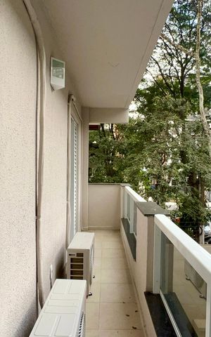 Apartamento para alugar com 71m², 2 quartos e sem vaga Apartamento para alugar com 71m², 2 quartos e sem vagaVaranda
