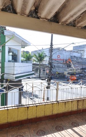 Casa para alugar com 120m², 2 quartos e sem vagaVaranda