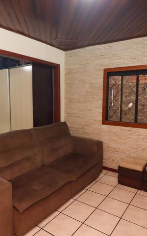 Casa à venda com 210m², 5 quartos e 2 vagas Casa à venda com 210m², 5 quartos e 2 vagasSala 1