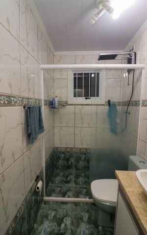 Casa à venda com 210m², 5 quartos e 2 vagas Casa à venda com 210m², 5 quartos e 2 vagasBanheiro 2