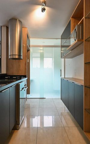 Apartamento à venda com 76m², 2 quartos e 2 vagasCozinha