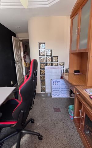 Apartamento à venda com 217m², 5 quartos e 4 vagas Apartamento à venda com 217m², 5 quartos e 4 vagasQuarto 4