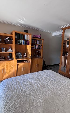 Apartamento à venda com 217m², 5 quartos e 4 vagas Apartamento à venda com 217m², 5 quartos e 4 vagasQuarto 2